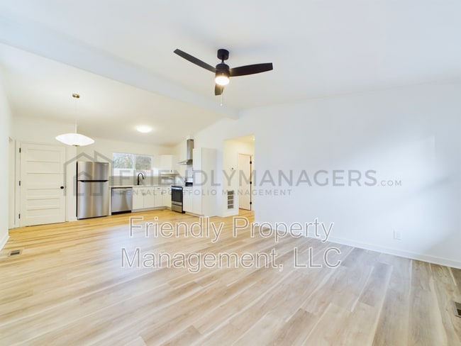 Foto del edificio - 304 Hobson St