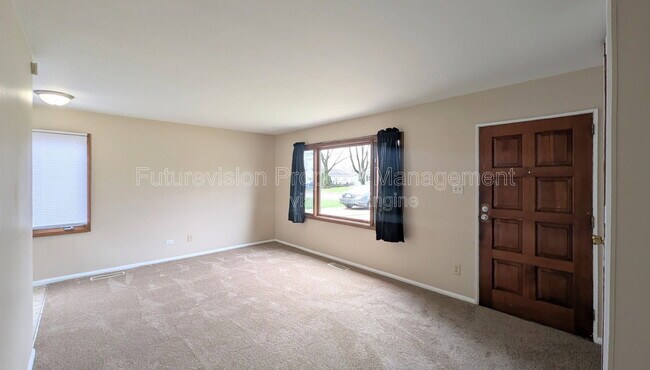 Foto del edificio - 302 St Jude Ave