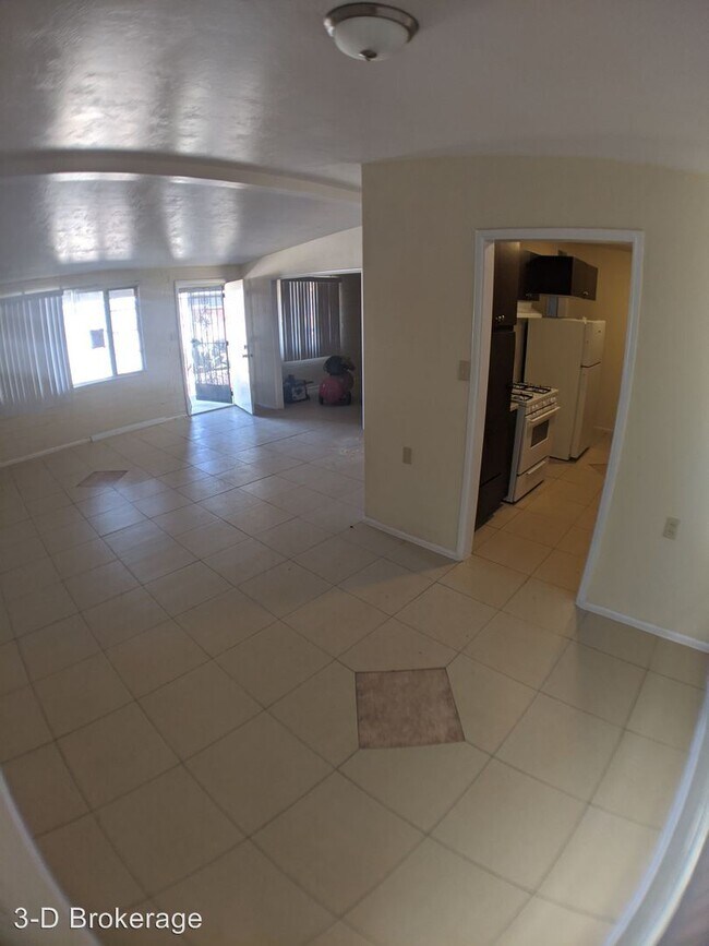 Building Photo - 3665 E 3rd St