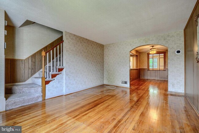Foto del edificio - 7438 Manchester Rd