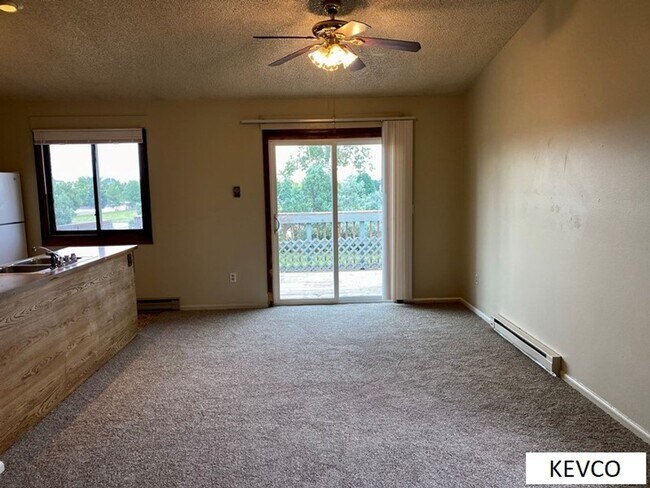 Foto del edificio - Charming House with Open Floor Plan