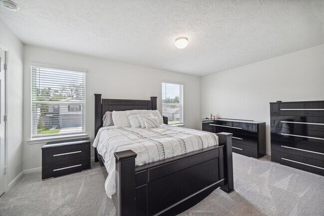 Foto del edificio - 6223 Morning Fern Ln