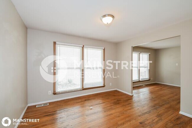 Building Photo - 11925 Rollingsford Dr, Black Jack, MO 63033