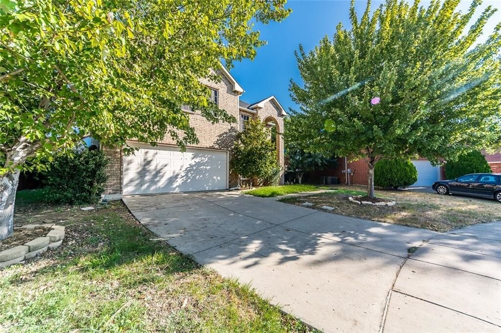 Foto principal - 1913 Bradford Pear Square