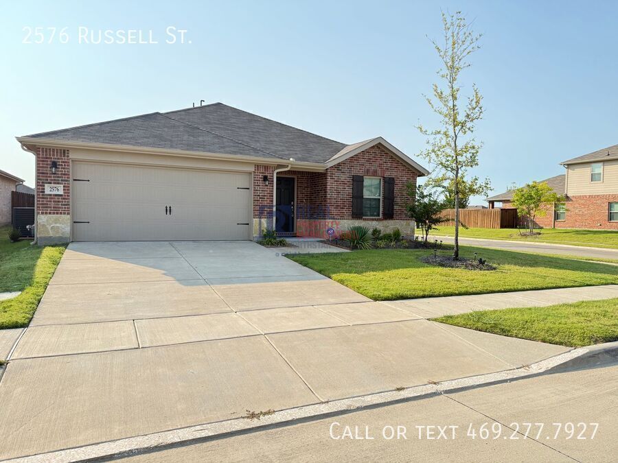 Foto principal - 2576 Russell St