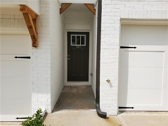 Foto del edificio - 389 Auburn Crossing Dr