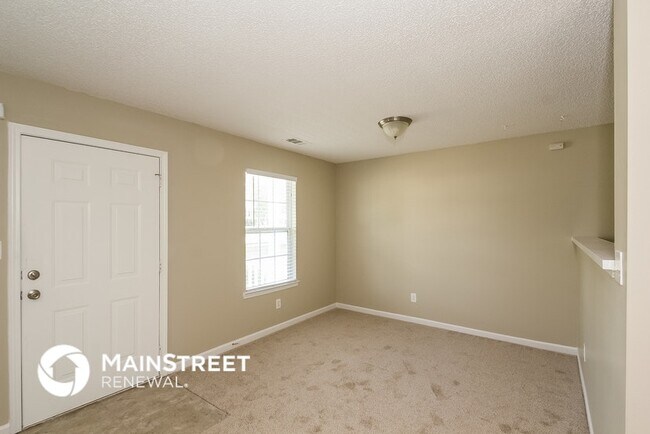 Foto del edificio - 117 Poplar Pointe Terrace