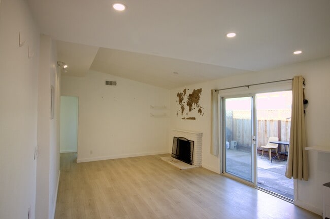 Building Photo - 1755 Tulane Ave