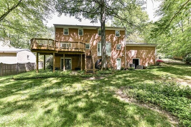 Building Photo - 8903 Bluegate Dr
