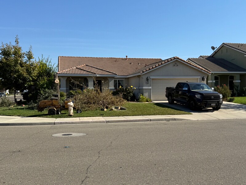 Primary Photo - 1168 Fernwood Way