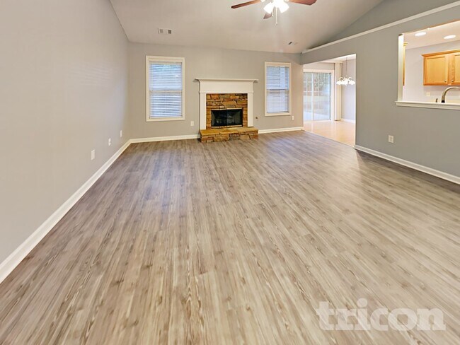 Building Photo - 62 Edith Ln