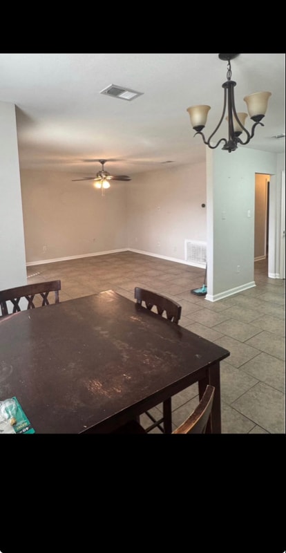 Building Photo - 2891 Hickorybrook Dr