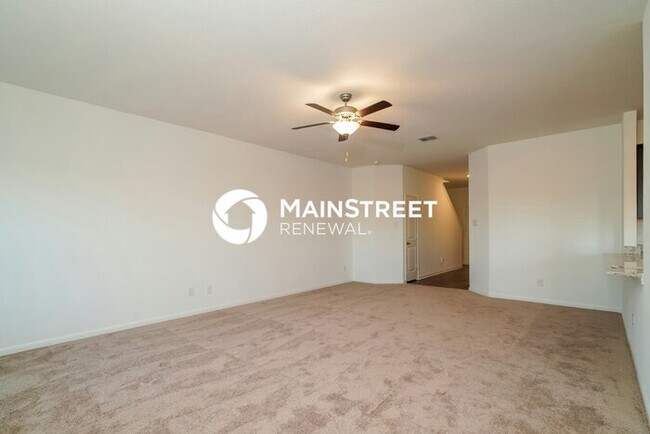 Building Photo - 4 Bedroom Pet-Friendly Home in New Braunfels, TX with Main Street Renewal