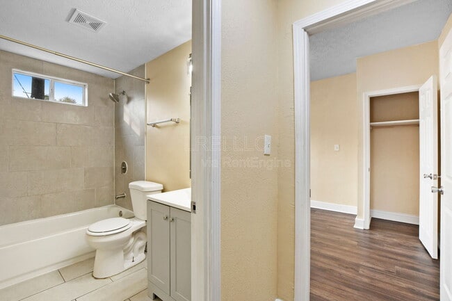 Building Photo - 2751 Alford Ave