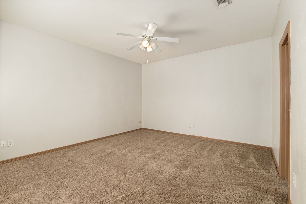 Primary Photo - 21123 Sweet Blossom Ln