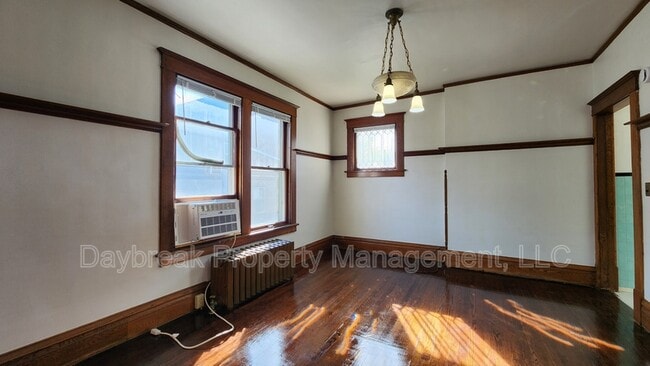 Building Photo - 1312 3rd Ave N