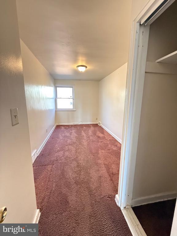 Building Photo - 637 Hamilton St