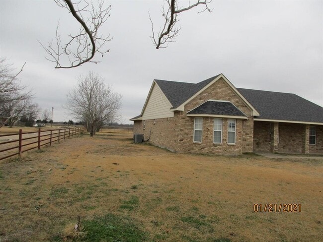 Building Photo - 2517 FM 2862