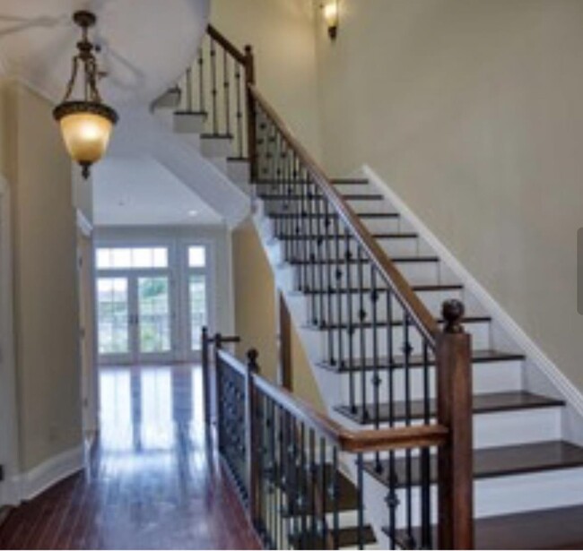 Building Photo - 17 Moorings Ln