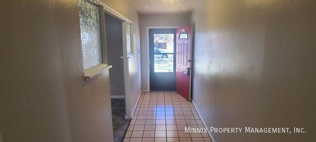 Foto del edificio - 3609 Stanolind Ave