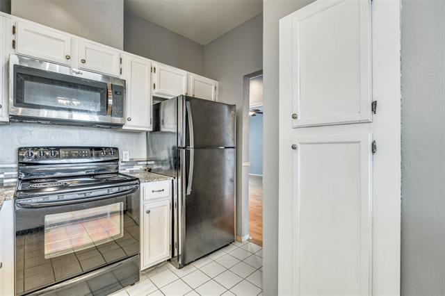 Foto del edificio - 5310 Keller Springs Rd