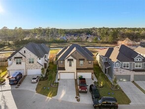 Building Photo - 632 Silver Pear Ct