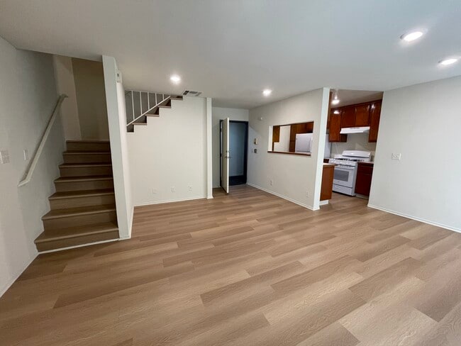 Building Photo - 11748 Courtleigh Dr
