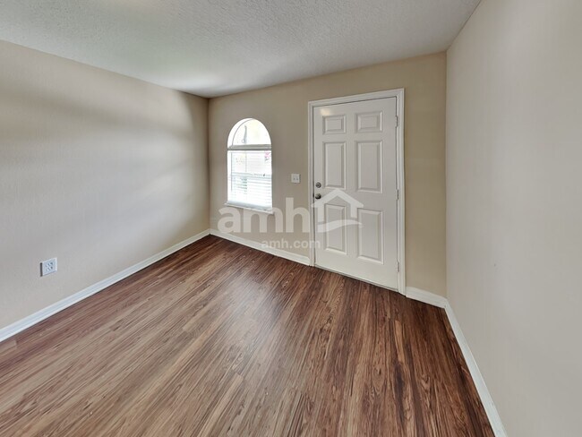 Foto del edificio - 13629 Silver Charm Ct