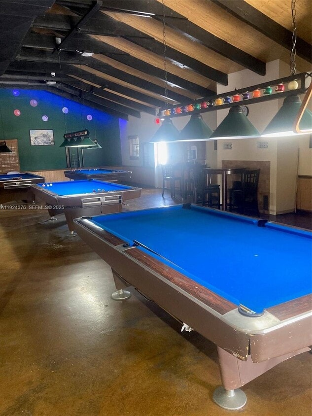 Primary Photo - 310 NE 45th Pl