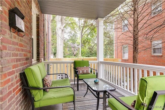 Building Photo - Charming 2-bedroom 1 bath