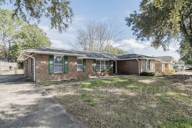 Building Photo - 3421 Fieldcrest Dr