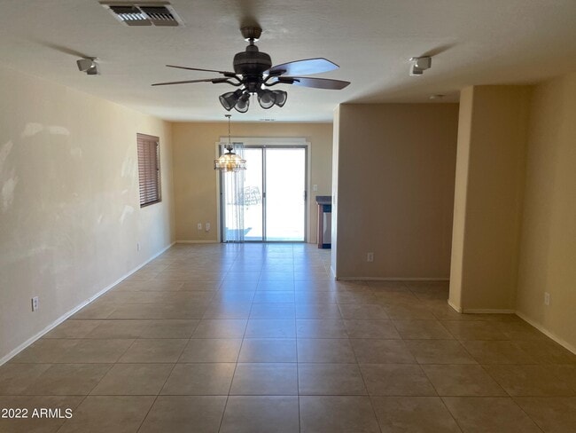 Building Photo - 25088 W Dove Cir