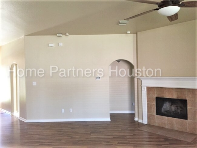 Foto del edificio - 16507 N Mediterranean St, Crosby, TX 77532