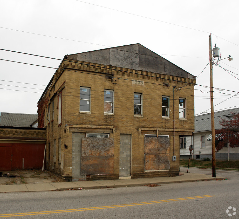 Primary Photo - 1417 Lynn St