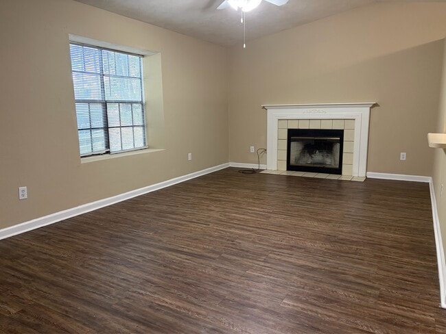 Building Photo - 501 S Blair Stone Rd