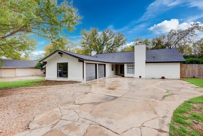 Building Photo - 5209 Purple Sage Dr