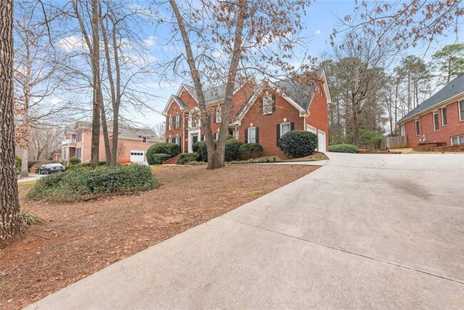 Building Photo - 1230 Oxford Dr SE