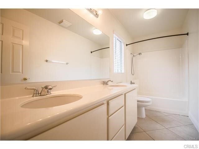 Foto del edificio - 7433 Rutledge Ct