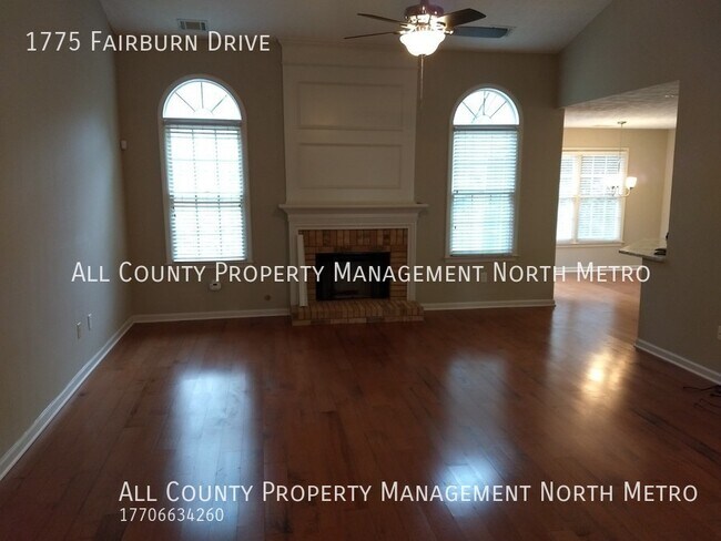 Foto del edificio - 1775 Fairburn Drive