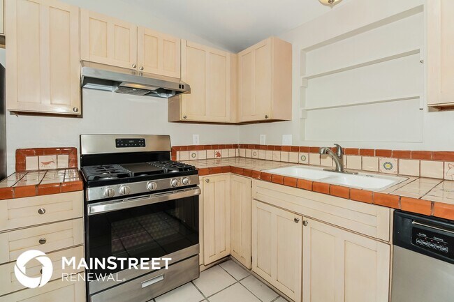 Foto del edificio - 4917 N Sunrise Ave