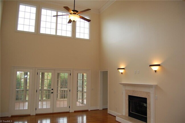 Building Photo - 2 Trebbiano Dr