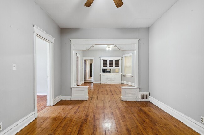 Foto del edificio - 10643 S Calhoun Ave