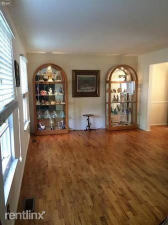 Foto del edificio - 4 br, 1.5 bath House - 12078 Greenview Court
