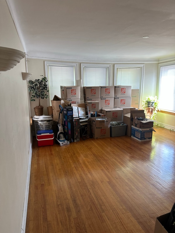 Photo - 8328 S Ingleside Ave Apartment