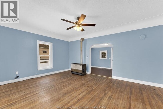 Building Photo - 155 King St E