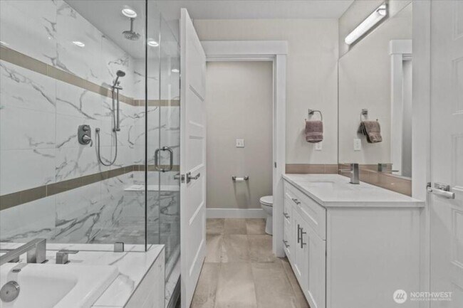Foto del edificio - 3 bedroom in Seattle WA 98108