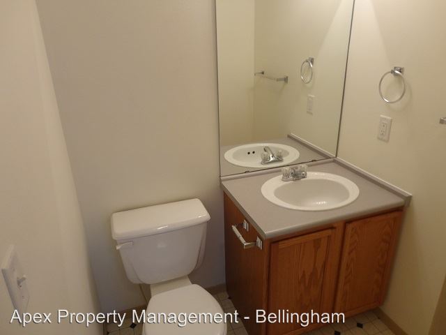 Building Photo - 1709 Carolina St
