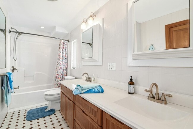 2nd full bath - 11 Waterbury Ave