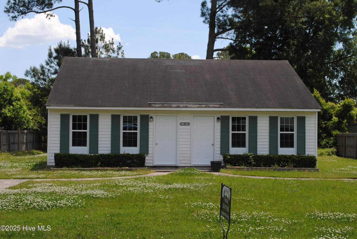 Foto principal - 401 Pine St