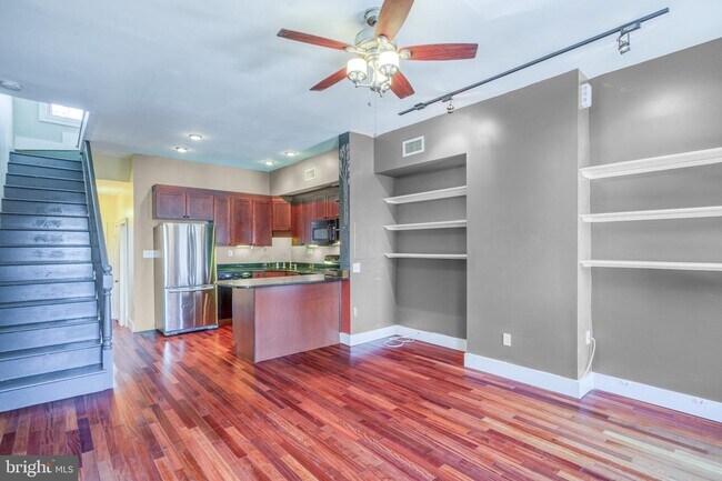 Building Photo - 1335 Mifflin St